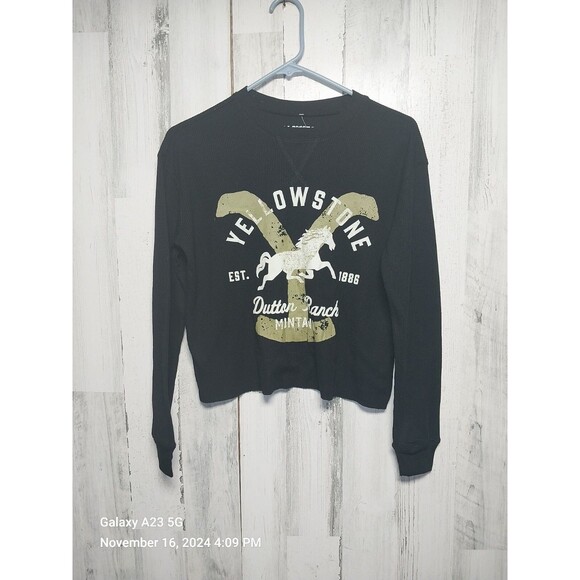 Yellowstone Dutton Ranch Top Cropped Women's Size XS Black Thermal Knit - Picture 1 of 5